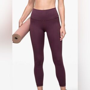 Lululemon Wunder Under leggings plum